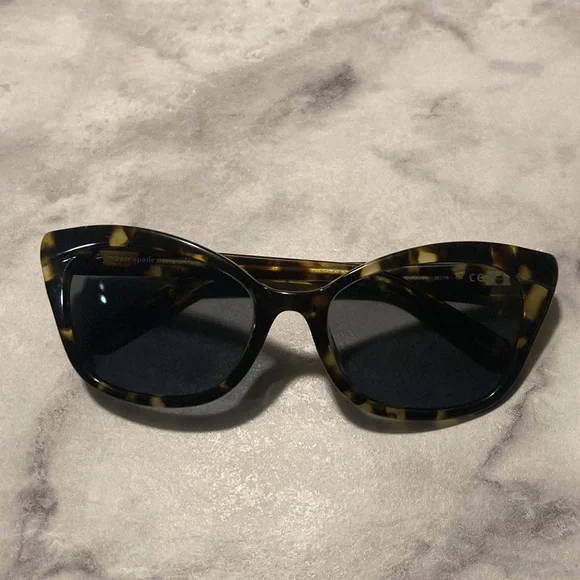 Kate Spade - Picture 2 of 16